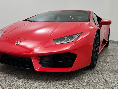 Used 2017 Lamborghini Huracan LP 580-2 RWD image 10