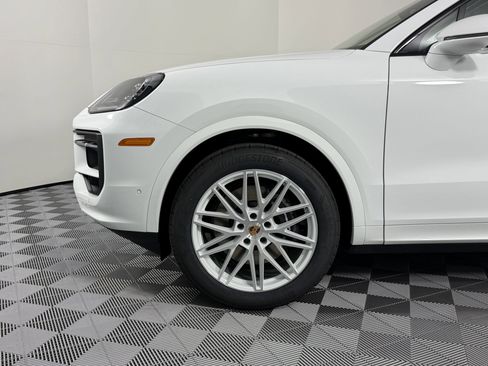 Certified 2026 Porsche Cayenne Coupe AWD/4WD image 12
