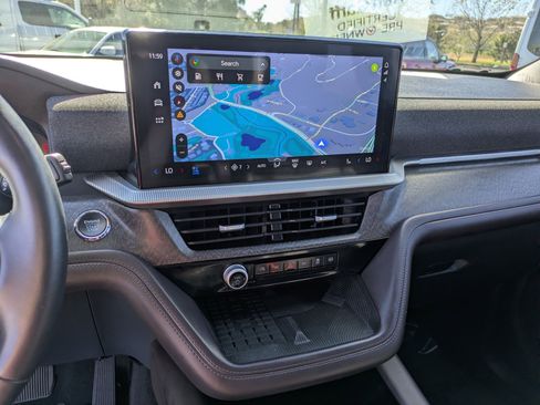 Used 2025 Ford Explorer Platinum w/ LUX Leather Package image 26