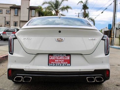 Used 2022 Cadillac CT4 V w/ Navigation Package RWD image 5