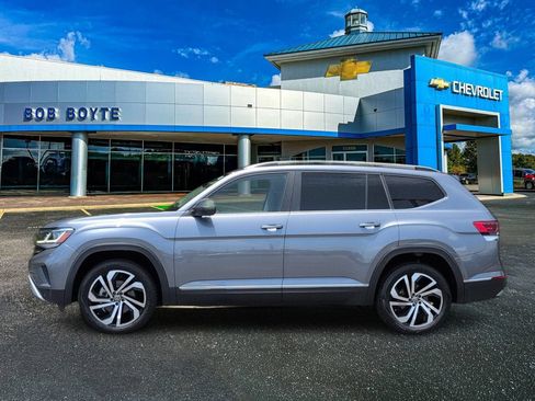 Used 2023 Volkswagen Atlas SEL AWD/4WD image 8