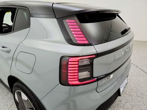 New 2026 Volvo EX30 Plus w/ Protection Package image 33