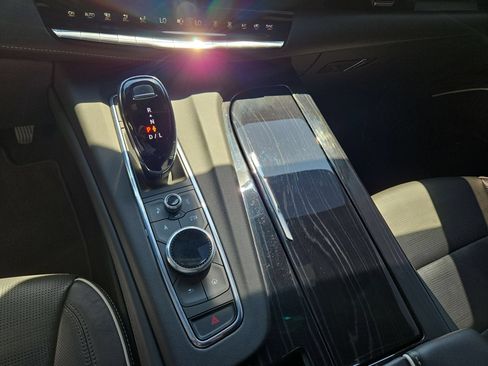 Used 2023 Cadillac Escalade Sport w/ Touring Package AWD/4WD image 22