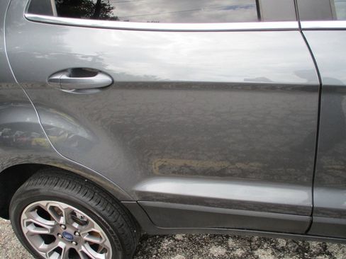 Used 2021 Ford EcoSport Titanium AWD/4WD image 19