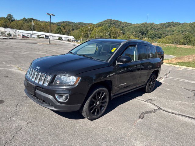 Used 2017 Jeep Compass High Altitude AWD/4WD image 4