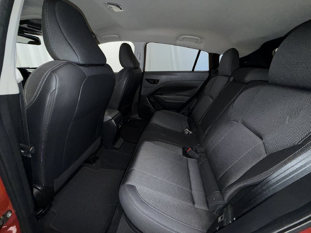 Used 2024 Subaru Crosstrek 2.0i Premium AWD/4WD image 4