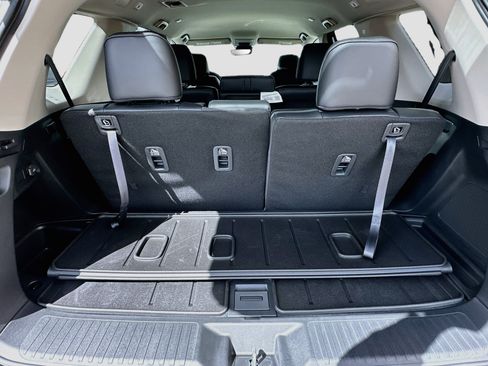 Certified 2025 Honda Pilot EX-L image 19