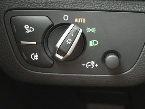 Used 2021 Audi Q5 2.0T Premium w/ Convenience Package AWD/4WD image 26