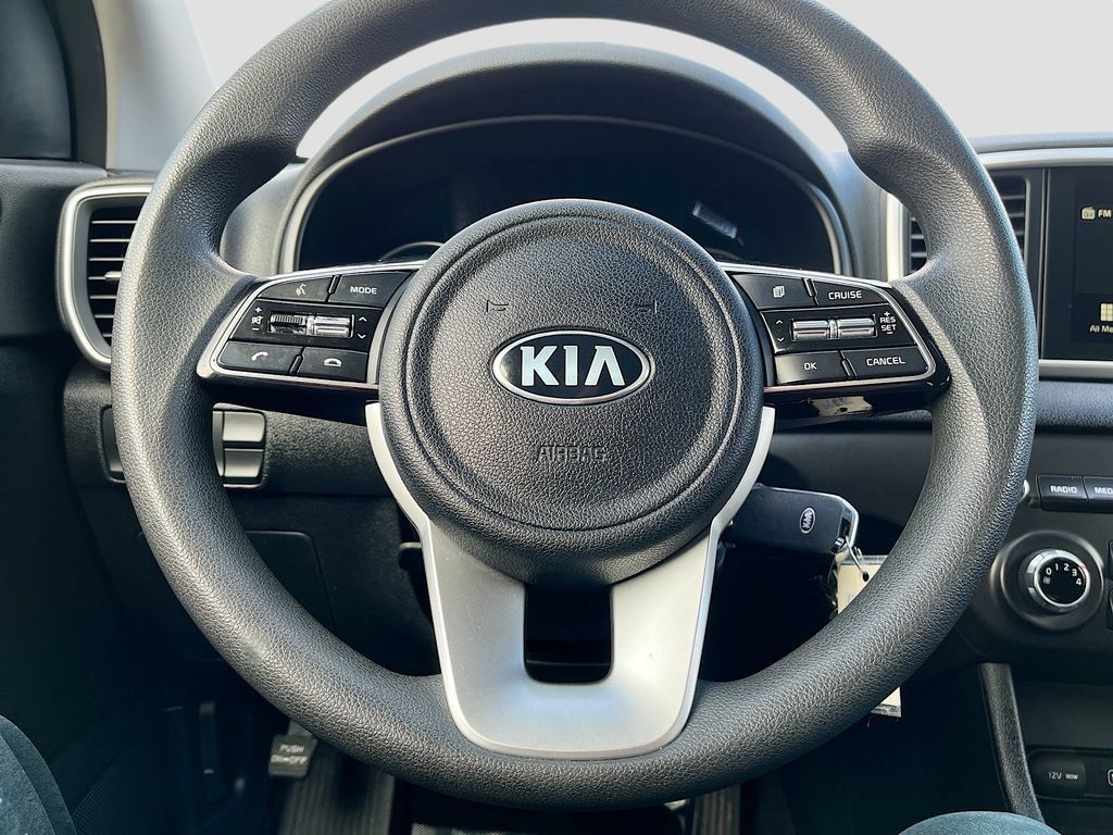 Used 2022 Kia Sportage LX AWD/4WD image 11