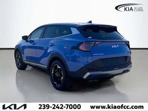 New 2026 Kia Sportage EX image 3