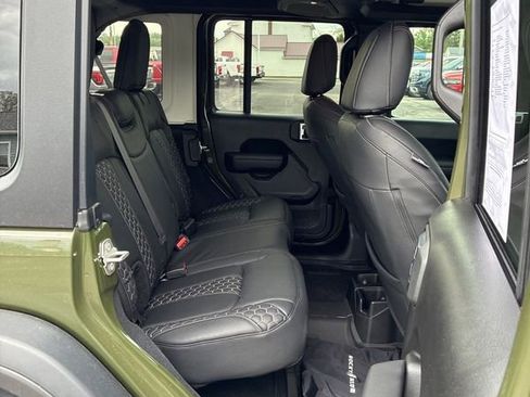 Used 2024 Jeep Wrangler Unlimited Sport AWD/4WD image 25