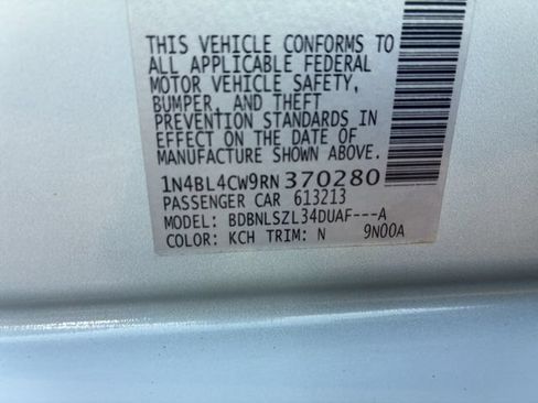 Used 2024 Nissan Altima 2.5 SR w/ SR Premium Package AWD/4WD image 15