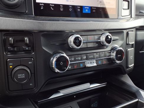 New 2025 Ford F450 Platinum image 6