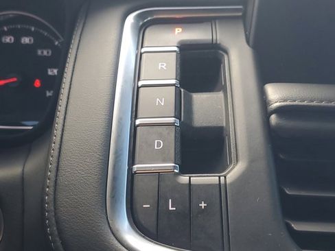 Used 2022 Chevrolet Suburban LS image 30