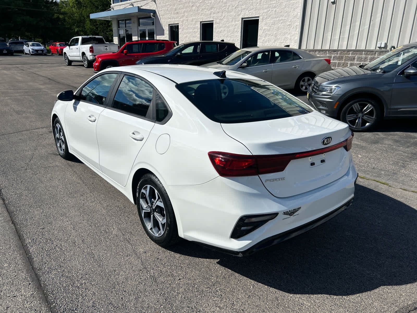 Used 2020 Kia Forte LXS FWD image 5