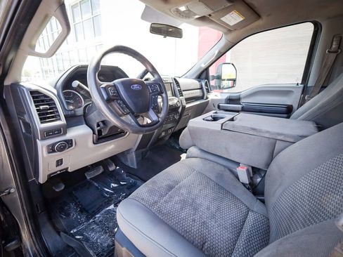 Used 2019 Ford F250 XLT w/ XLT Value Package AWD/4WD image 12