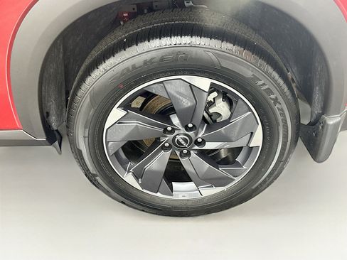 Used 2026 Nissan Rogue SV image 11