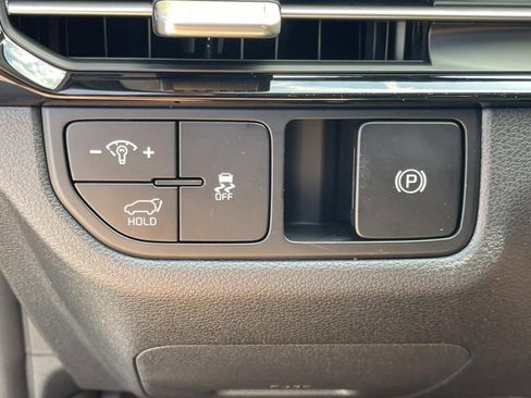 New 2026 Kia Sportage EX FWD image 32