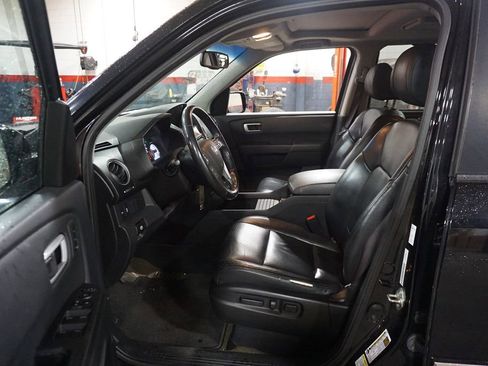 Used 2015 Honda Pilot Touring image 2