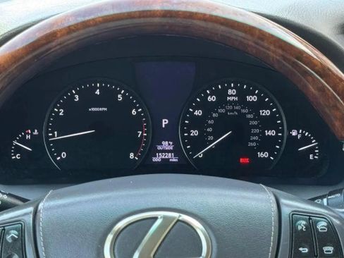 Used 2013 Lexus LS 460 L w/ Ultra Luxury Pkg AWD/4WD image 38