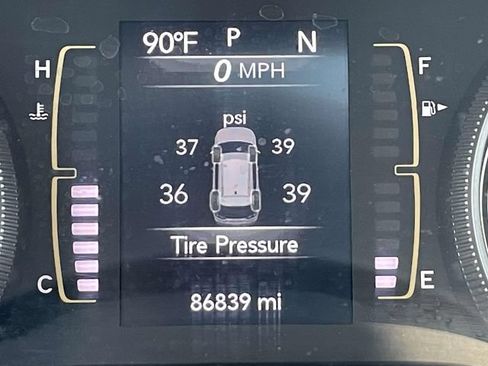 Used 2021 Jeep Cherokee Latitude Lux w/ Sun & Sound Group FWD image 23