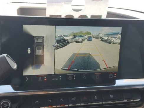 Used 2024 Chevrolet Silverado 1500 LT w/ Safety Package AWD/4WD image 17