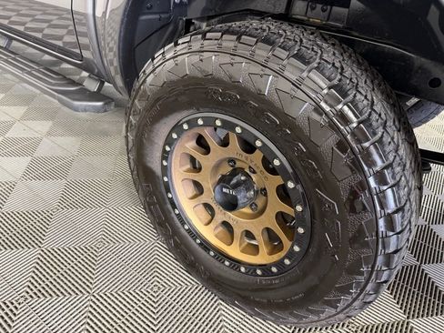 Used 2019 Ford Ranger XLT w/ Equipment Group 302A Luxury AWD/4WD image 10