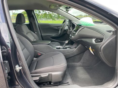 Used 2023 Chevrolet Malibu LT FWD image 16
