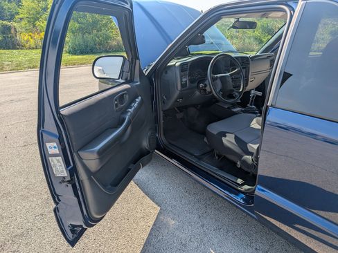 Used 2004 Chevrolet Blazer LS w/ Preferred Equipment Group image 62