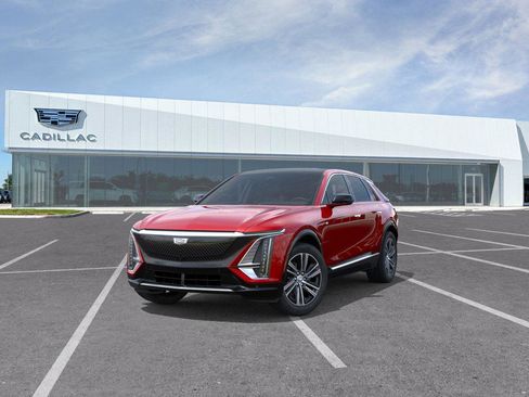 New 2026 Cadillac Lyriq Luxury image 9
