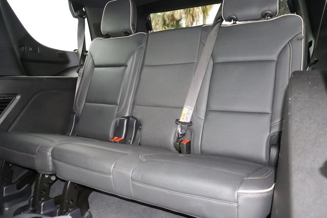 Used 2025 GMC Yukon Elevation AWD/4WD image 18