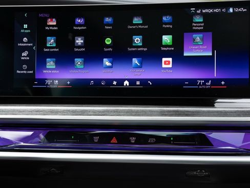 Used 2024 BMW 760i xDrive w/ Premium Package 2 image 39