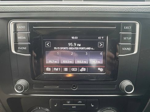 Used 2018 Volkswagen Jetta Wolfsburg Edition FWD image 22