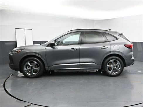 Used 2023 Ford Escape ST-Line w/ Tech Pack #1 image 9
