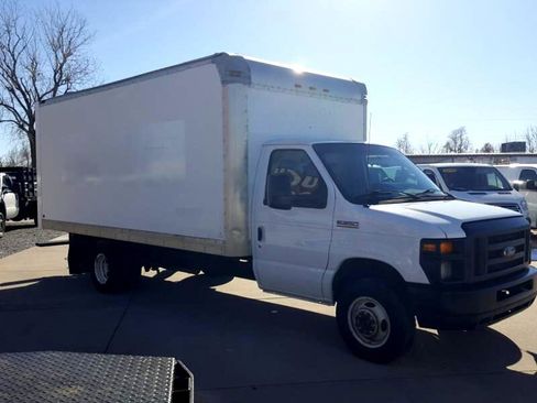 Used 2017 Ford E-350 and Econoline 350 Super Duty image 5