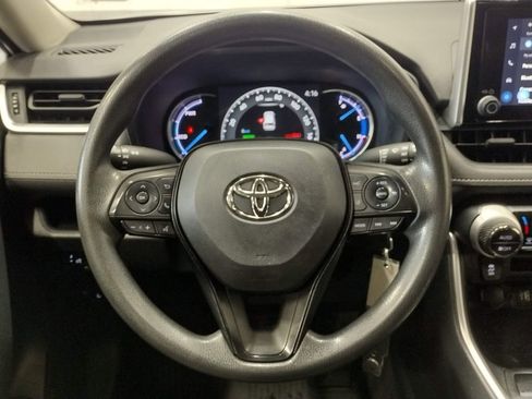 Used 2023 Toyota RAV4 LE image 34