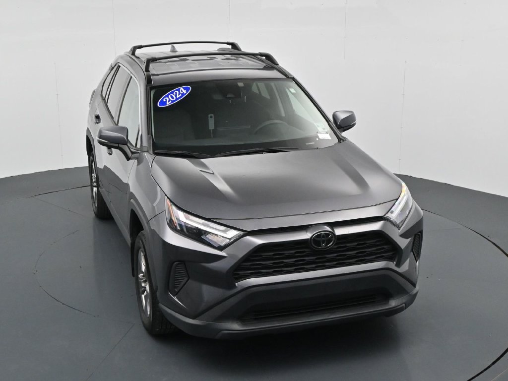 Used 2024 Toyota RAV4 XLE FWD image 20