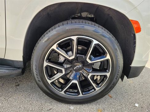 Used 2021 Chevrolet Tahoe RST w/ Luxury Package image 24