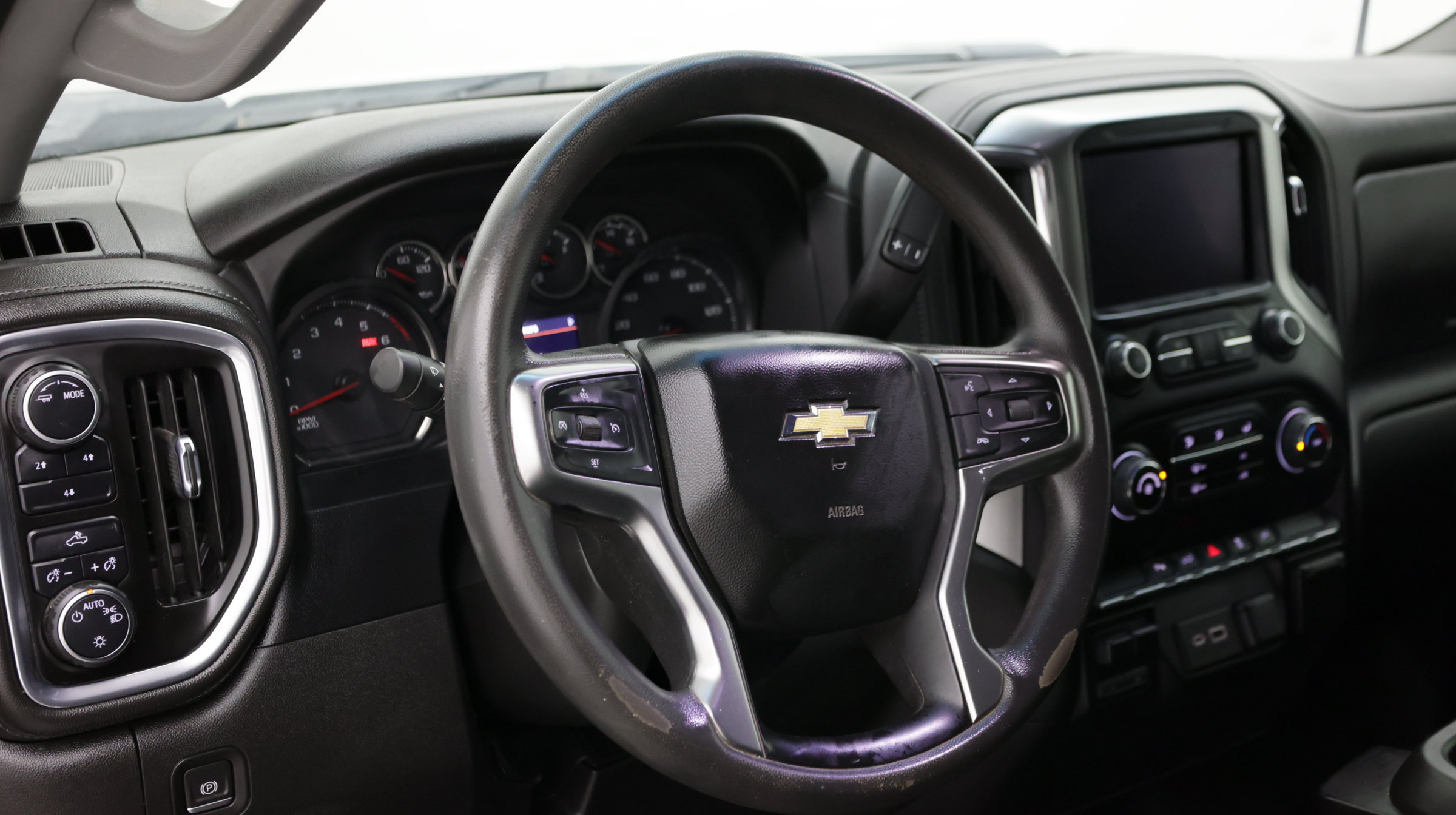 Used 2022 Chevrolet Silverado 2500 LT AWD/4WD image 8