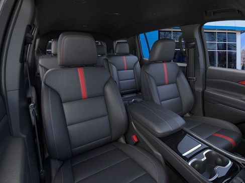 New 2026 Chevrolet Traverse RS image 16