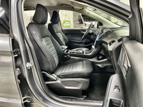 Used 2022 Ford Edge SE w/ Cargo Accessory Package image 25