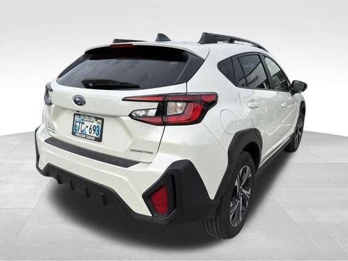 Used 2024 Subaru Crosstrek 2.0i Premium AWD/4WD image 3
