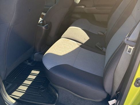 Used 2023 Toyota Tacoma TRD Off-Road image 11