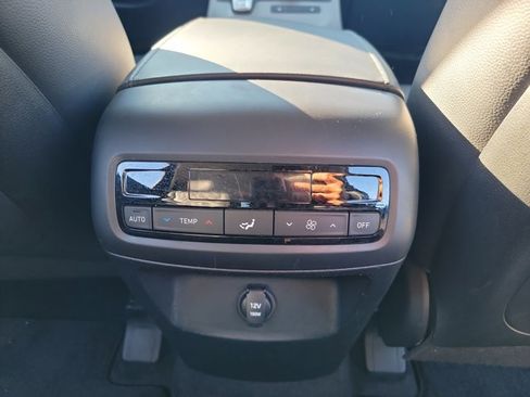 Used 2022 Hyundai Palisade SEL image 18