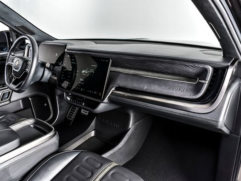Used 2024 Rivian R1S Adventure AWD/4WD image 23