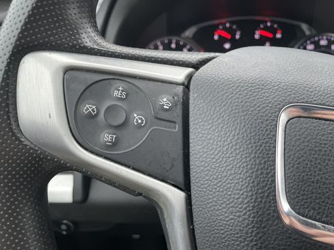 Used 2022 GMC Terrain SLE w/ Driver Convenience Package AWD/4WD image 14