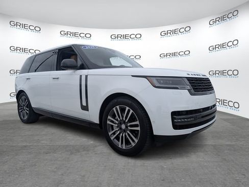 Used 2025 Land Rover Range Rover Long Wheelbase SE image 1