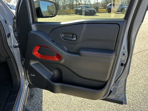 New 2026 Nissan Frontier Pro-X w/ Pro Premium Package RWD image 14