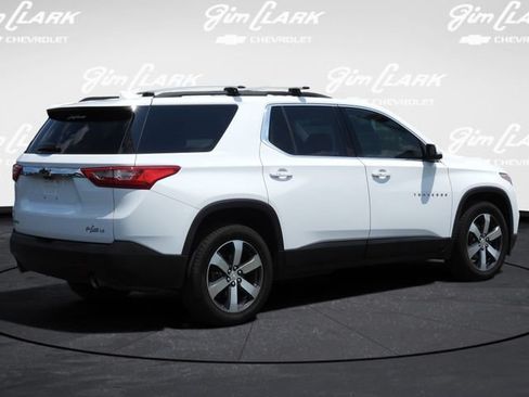 Used 2021 Chevrolet Traverse LT w/ LT Premium Package FWD image 18