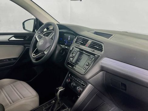 Used 2022 Volkswagen Tiguan S FWD image 21